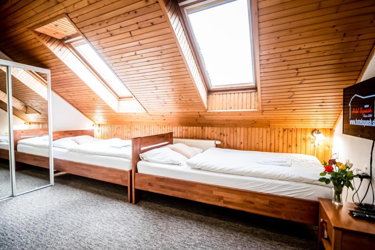 Hotel Squash Centrum Prievidza Exterior photo