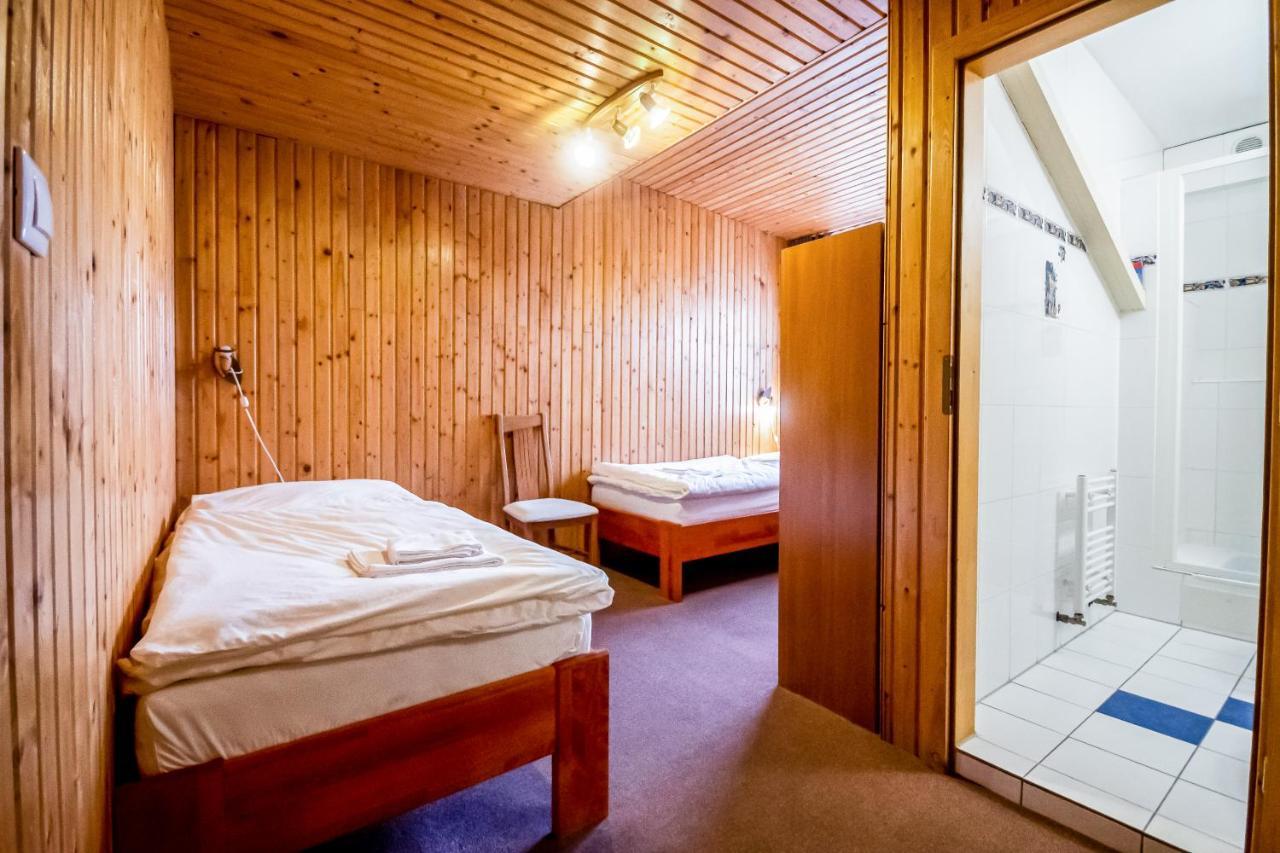 Hotel Squash Centrum Prievidza Exterior photo